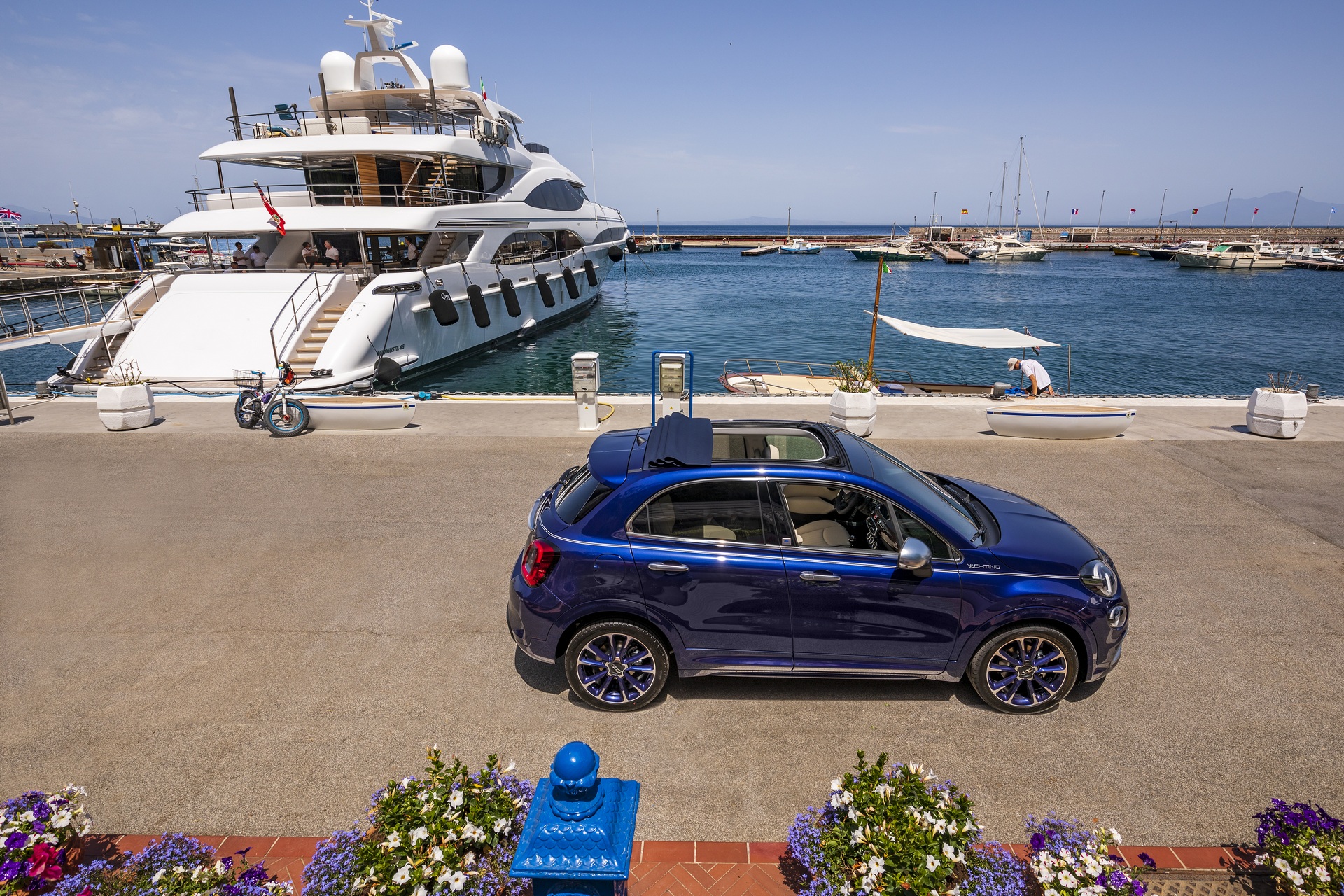 Posher Fiat 500 And 500X Yachting Editions Drop Their Tops And Get Wood