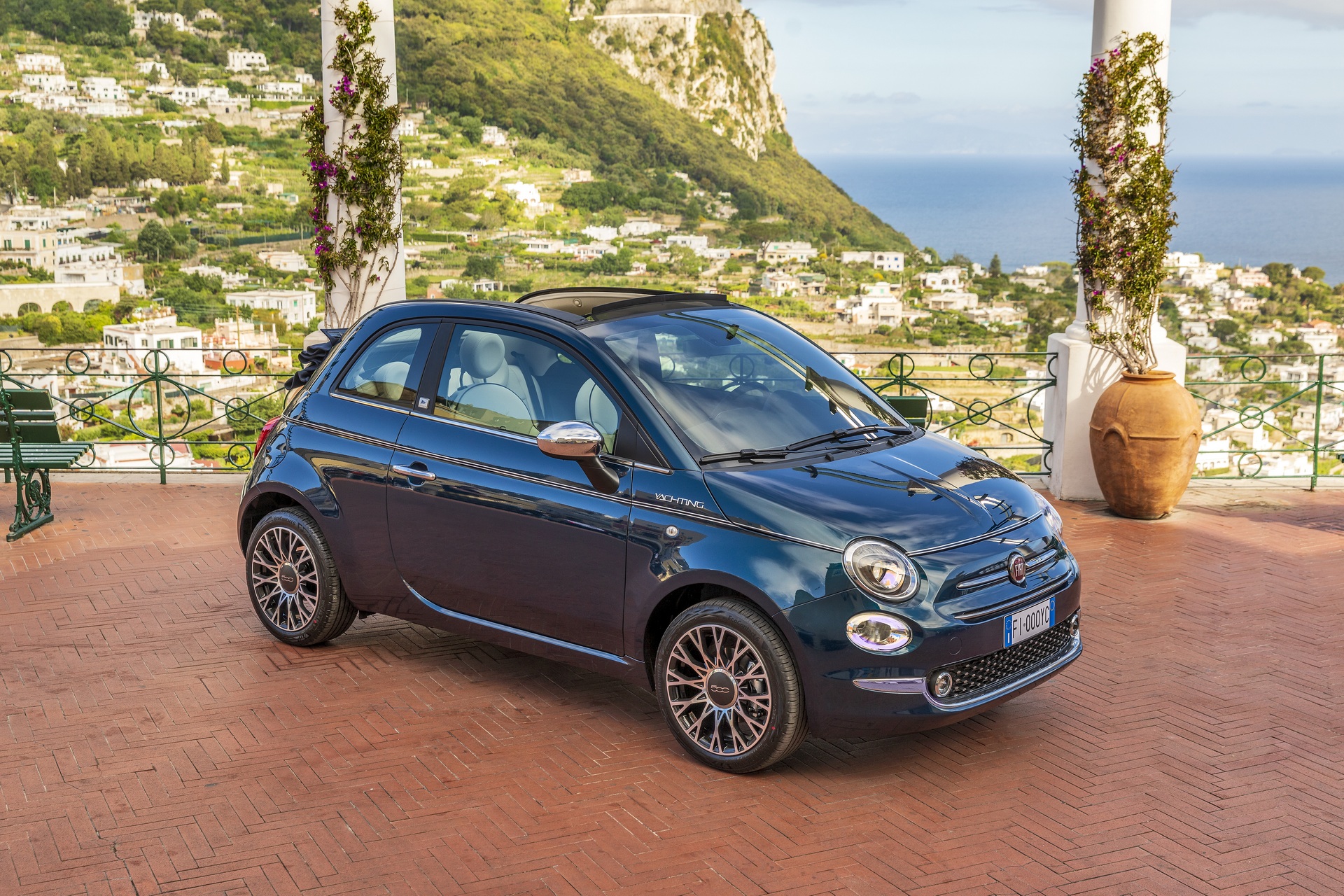 Posher Fiat 500 And 500X Yachting Editions Drop Their Tops And Get Wood