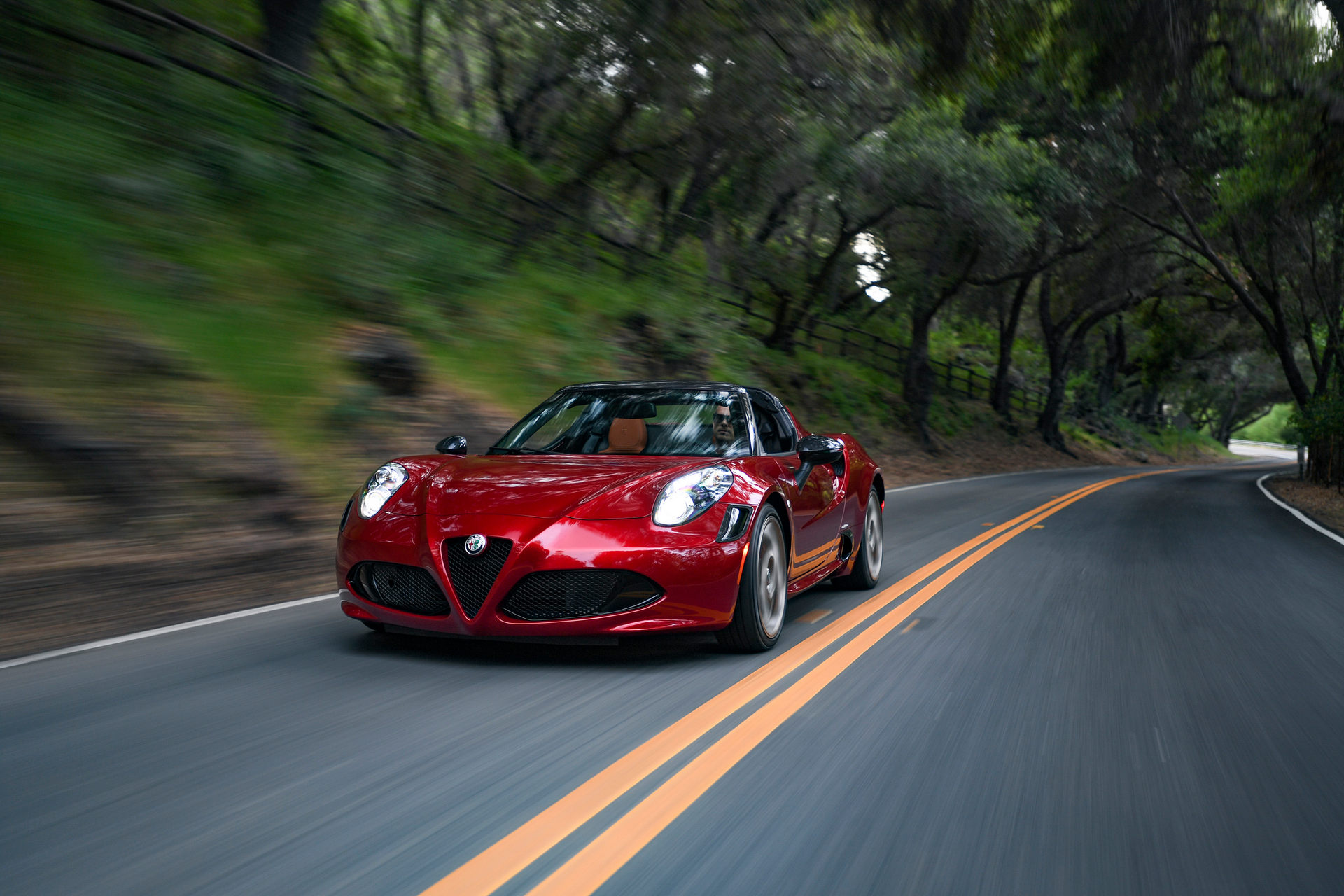 Alfa Romeo 4C Sent Off In Australia With 33 Stradale Tributo Edition