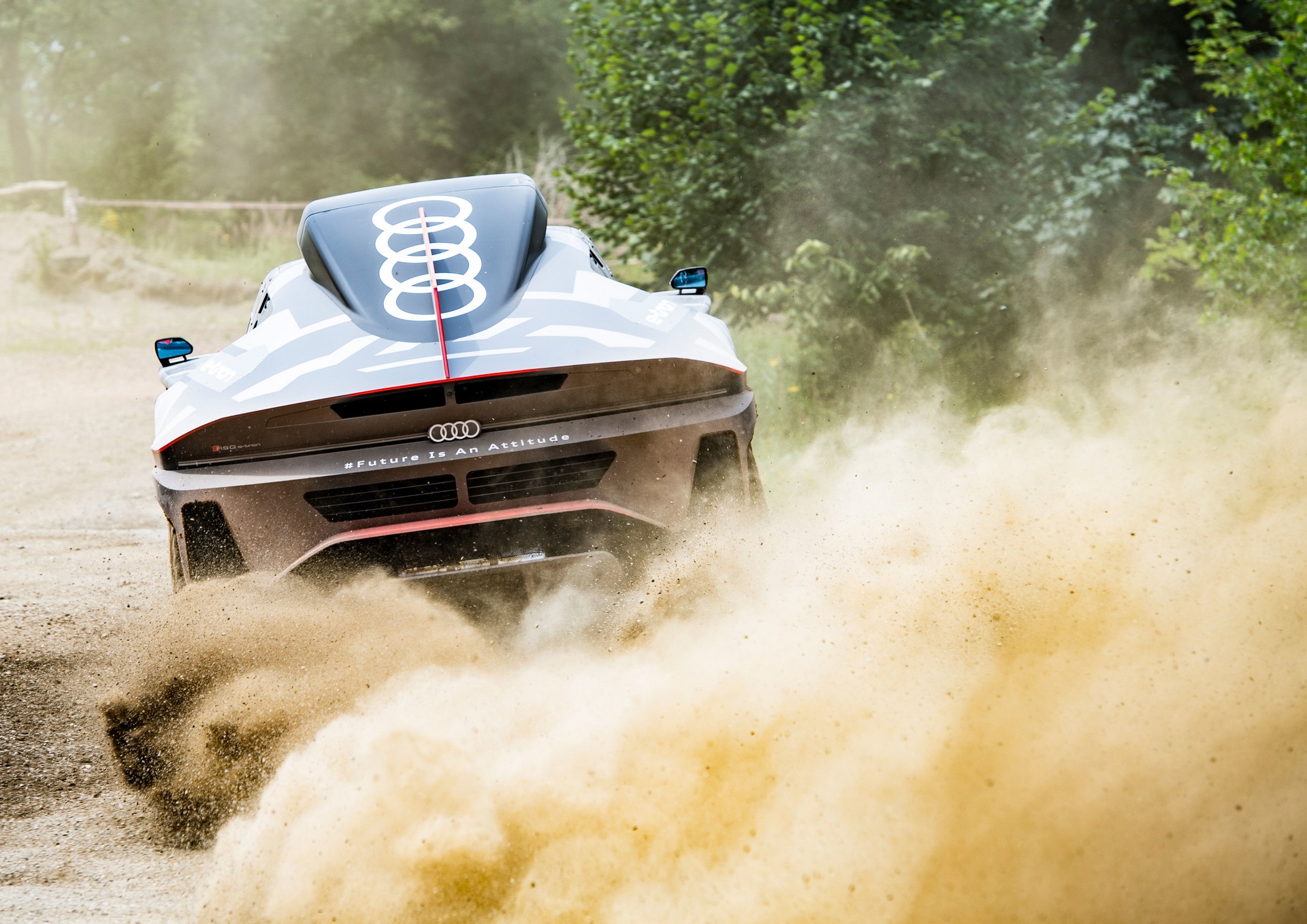 Audi RS Q e-tron Revealed For The Dakar Rally, Features Electrified Powertrain With 671 HP