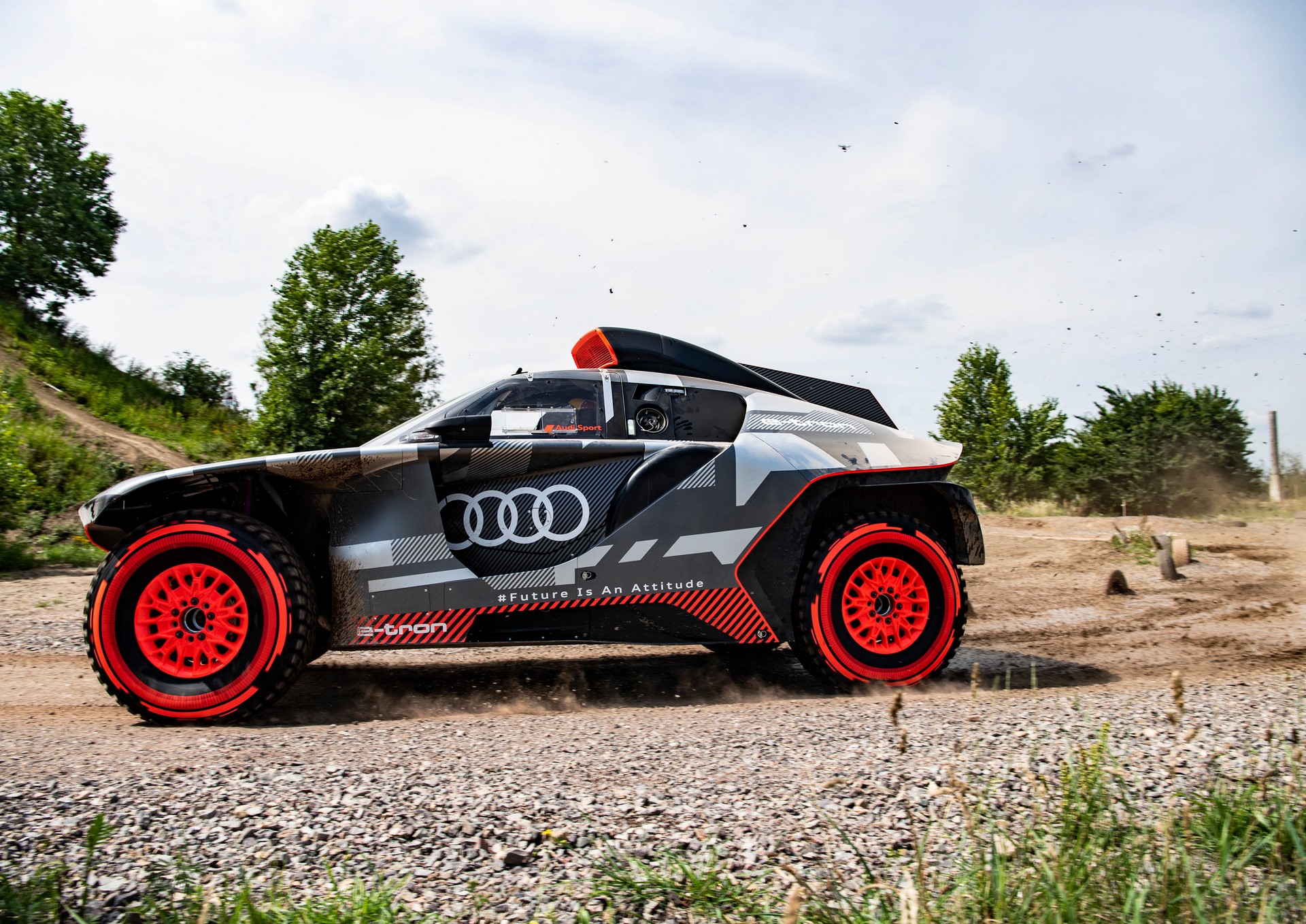 Audi RS Q e-tron Revealed For The Dakar Rally, Features Electrified Powertrain With 671 HP