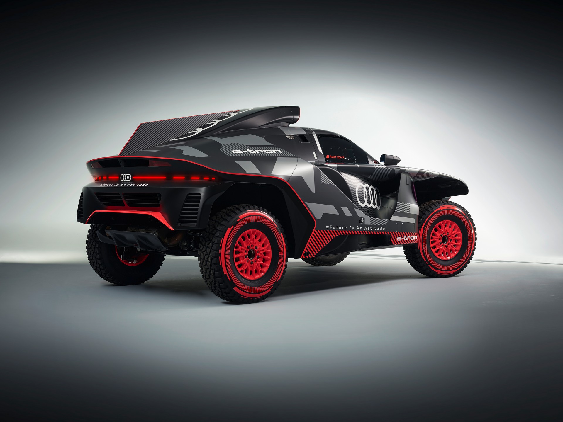 Audi RS Q e-tron Revealed For The Dakar Rally, Features Electrified Powertrain With 671 HP