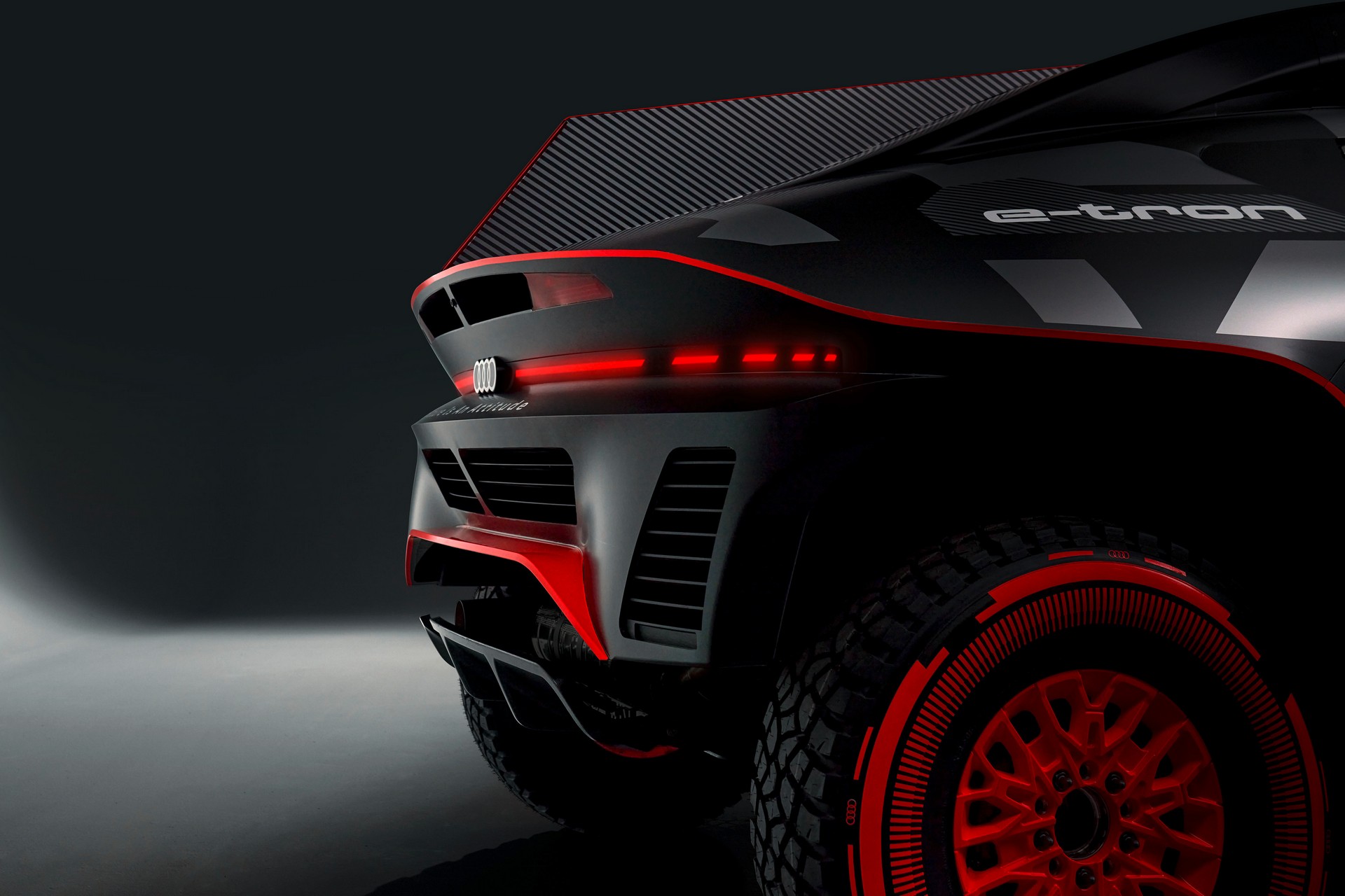 Audi RS Q e-tron Revealed For The Dakar Rally, Features Electrified Powertrain With 671 HP