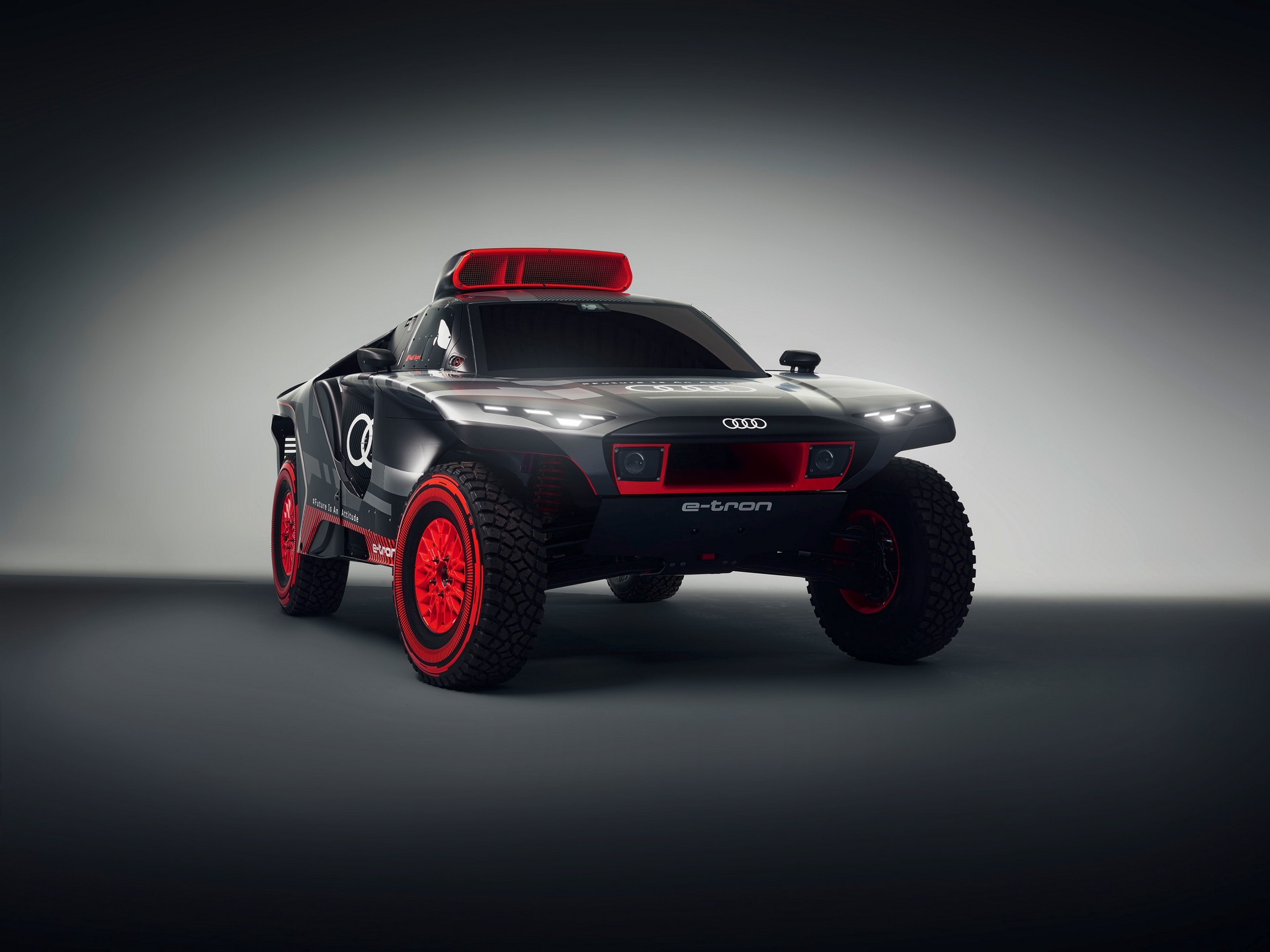 Audi RS Q e-tron Revealed For The Dakar Rally, Features Electrified Powertrain With 671 HP