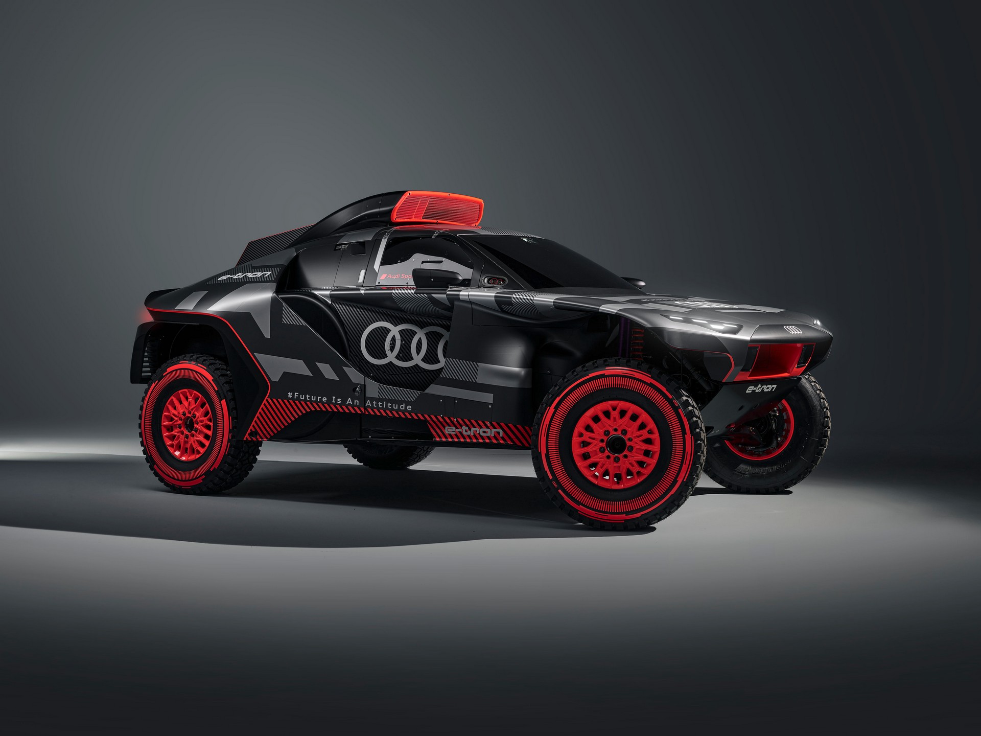 Audi RS Q e-tron Revealed For The Dakar Rally, Features Electrified Powertrain With 671 HP