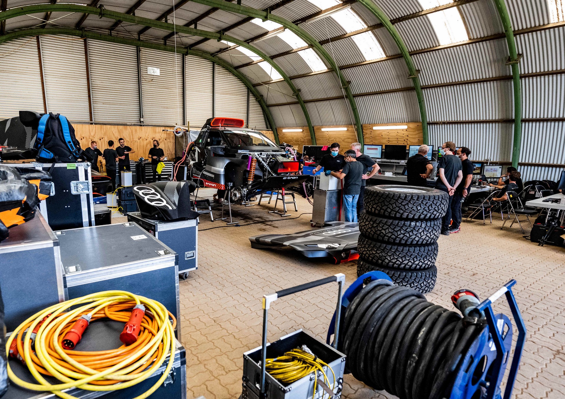 Audi RS Q e-tron Revealed For The Dakar Rally, Features Electrified Powertrain With 671 HP