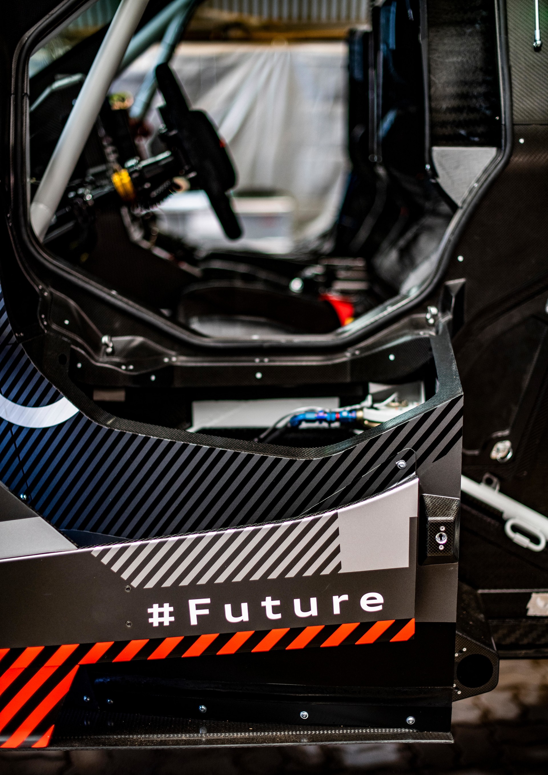 Audi RS Q e-tron Revealed For The Dakar Rally, Features Electrified Powertrain With 671 HP