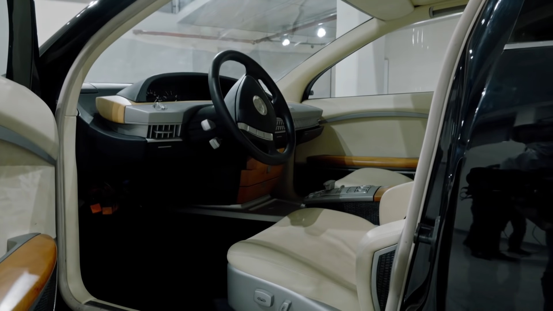 Secret BMW 7-Series Prototype From The ’90s Predicted The Tall Kidney Grille