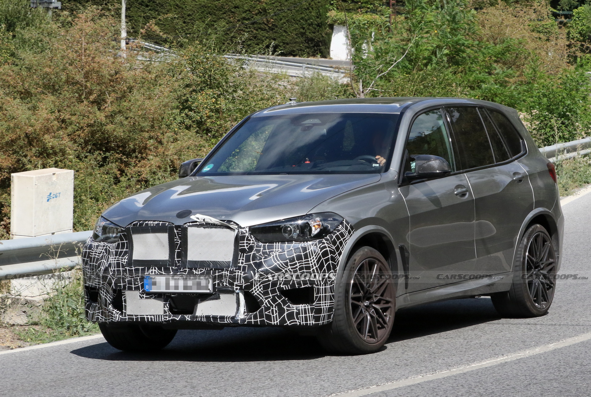 Facelifted 2024 BMW X5 M Will Keep Its Brutal Power And Look Even Better