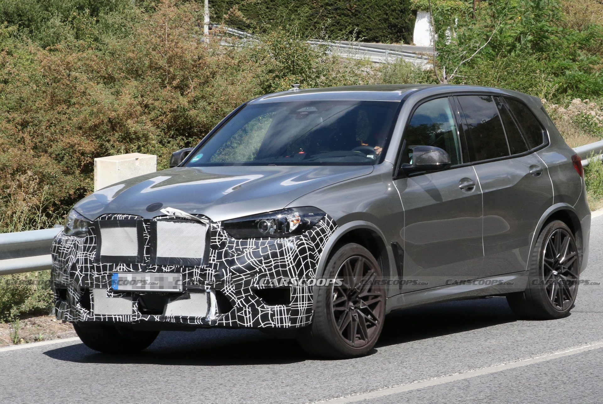 Facelifted 2024 BMW X5 M Will Keep Its Brutal Power And Look Even Better