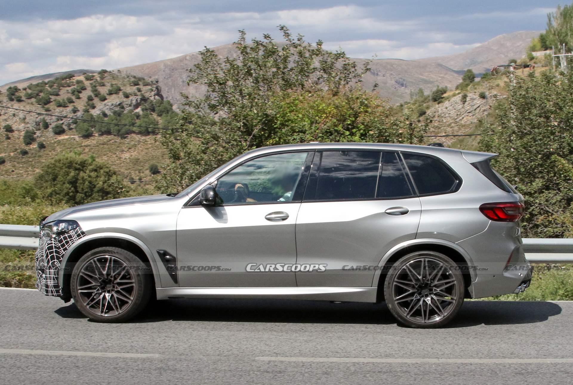 Facelifted 2024 BMW X5 M Will Keep Its Brutal Power And Look Even Better