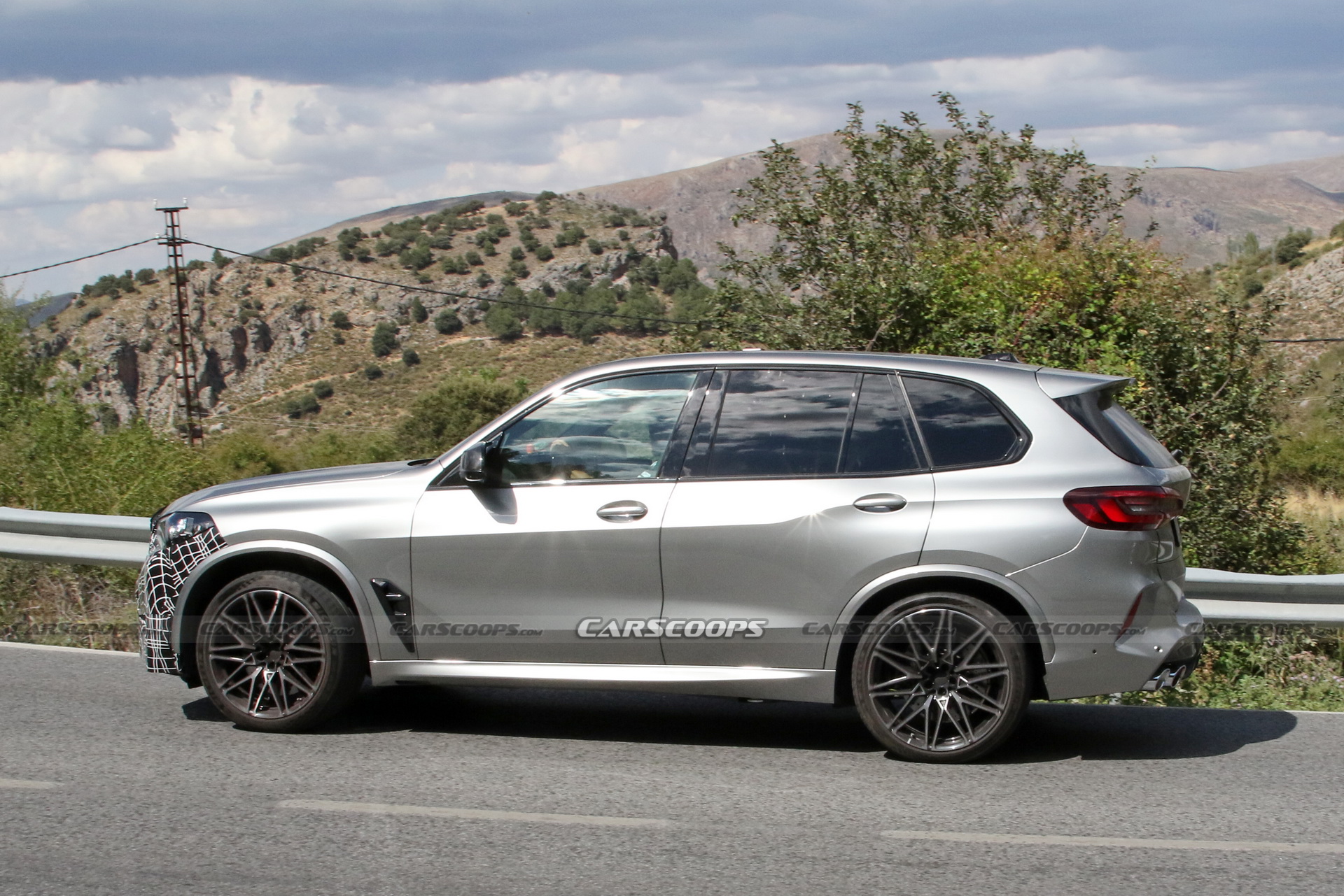 Facelifted 2024 BMW X5 M Will Keep Its Brutal Power And Look Even Better