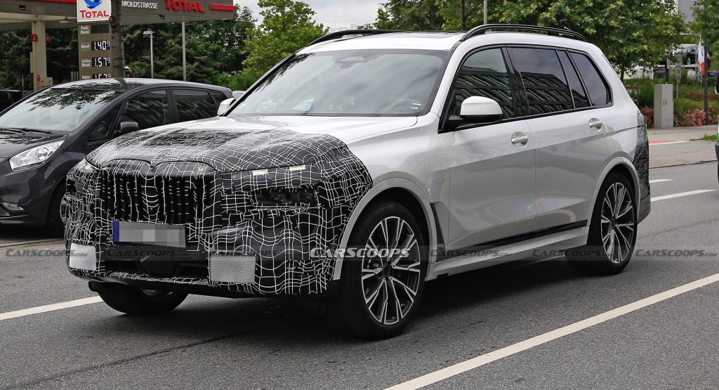  2022 BMW X7 Is Bound To Cause Controversy With Its Split Headlights