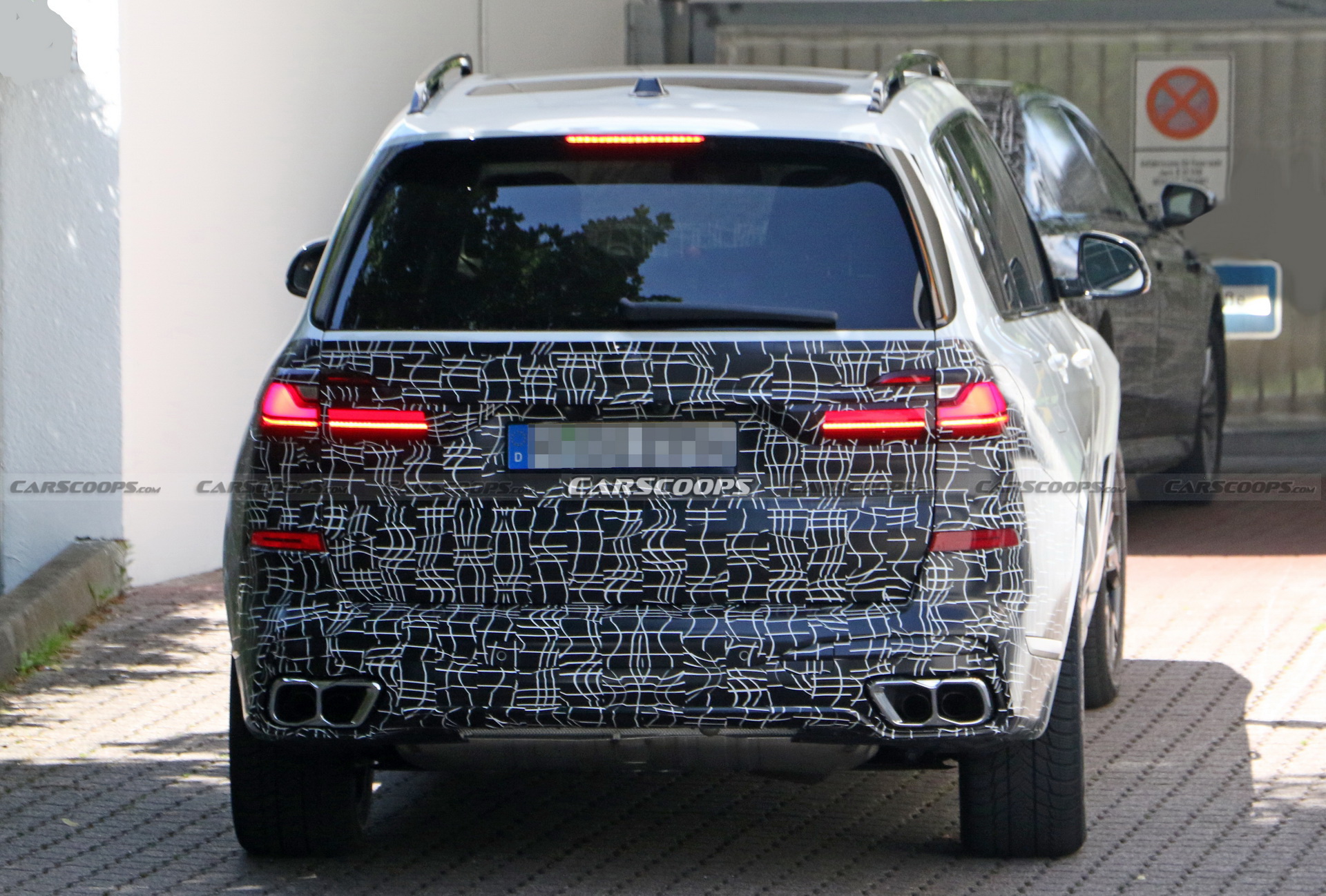 2022 BMW X7: Are Those Split Headlights On The Facelifted Flagship SUV?