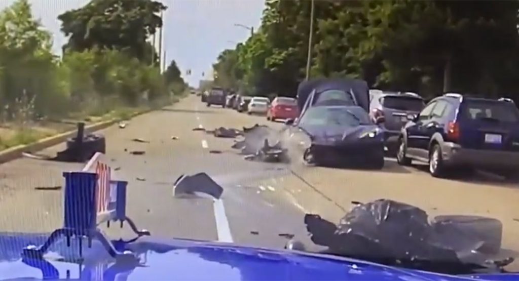  Stolen C8 Corvette Destroyed As Thieves Try To Outrun Cops