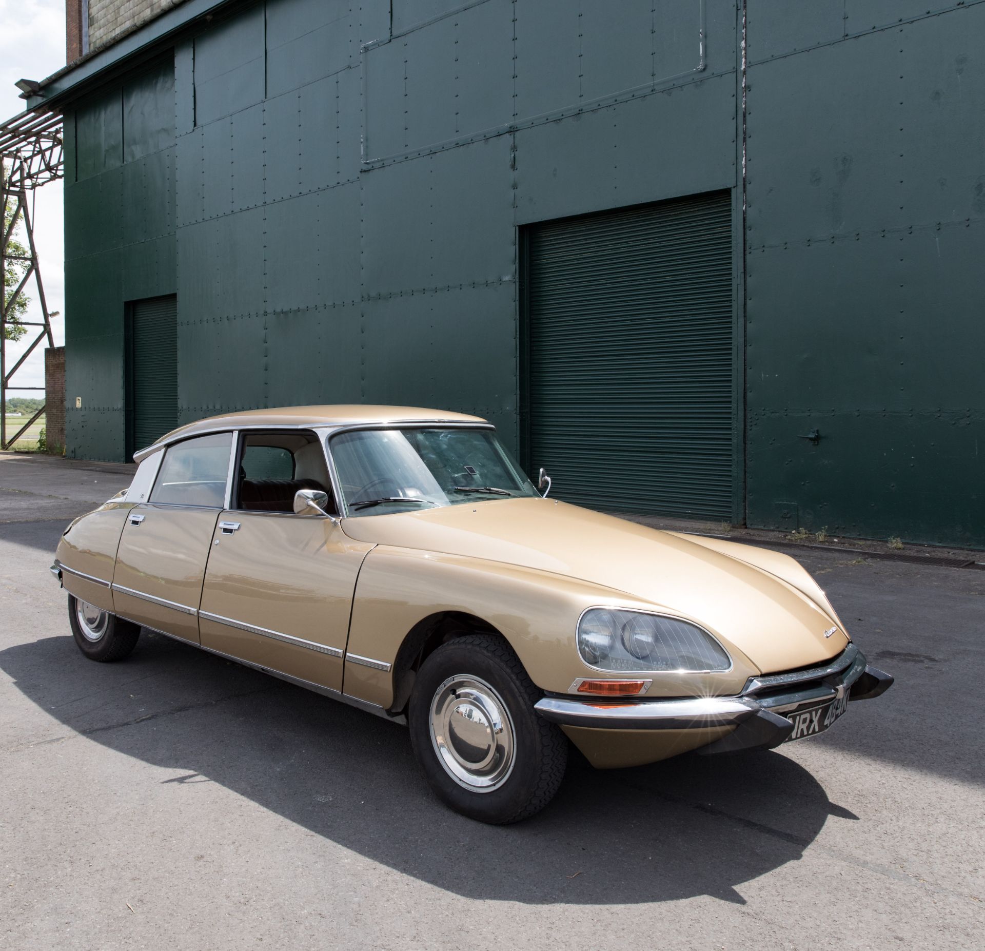 Classic Citroen DS Gains An Electric Heart Thanks To UK-Based Electrogenic