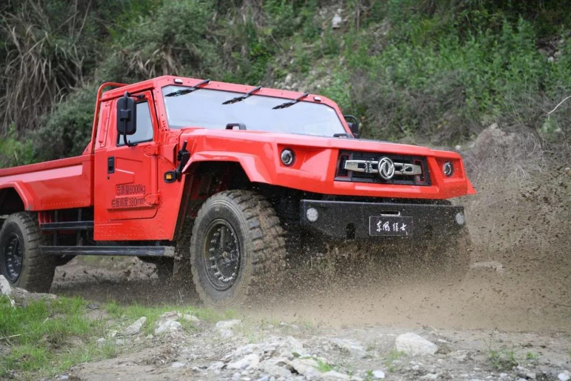Dongfeng Warrior M50 Is A Civilian Pickup Version Of China’s Reverse Engineered Hummer H1
