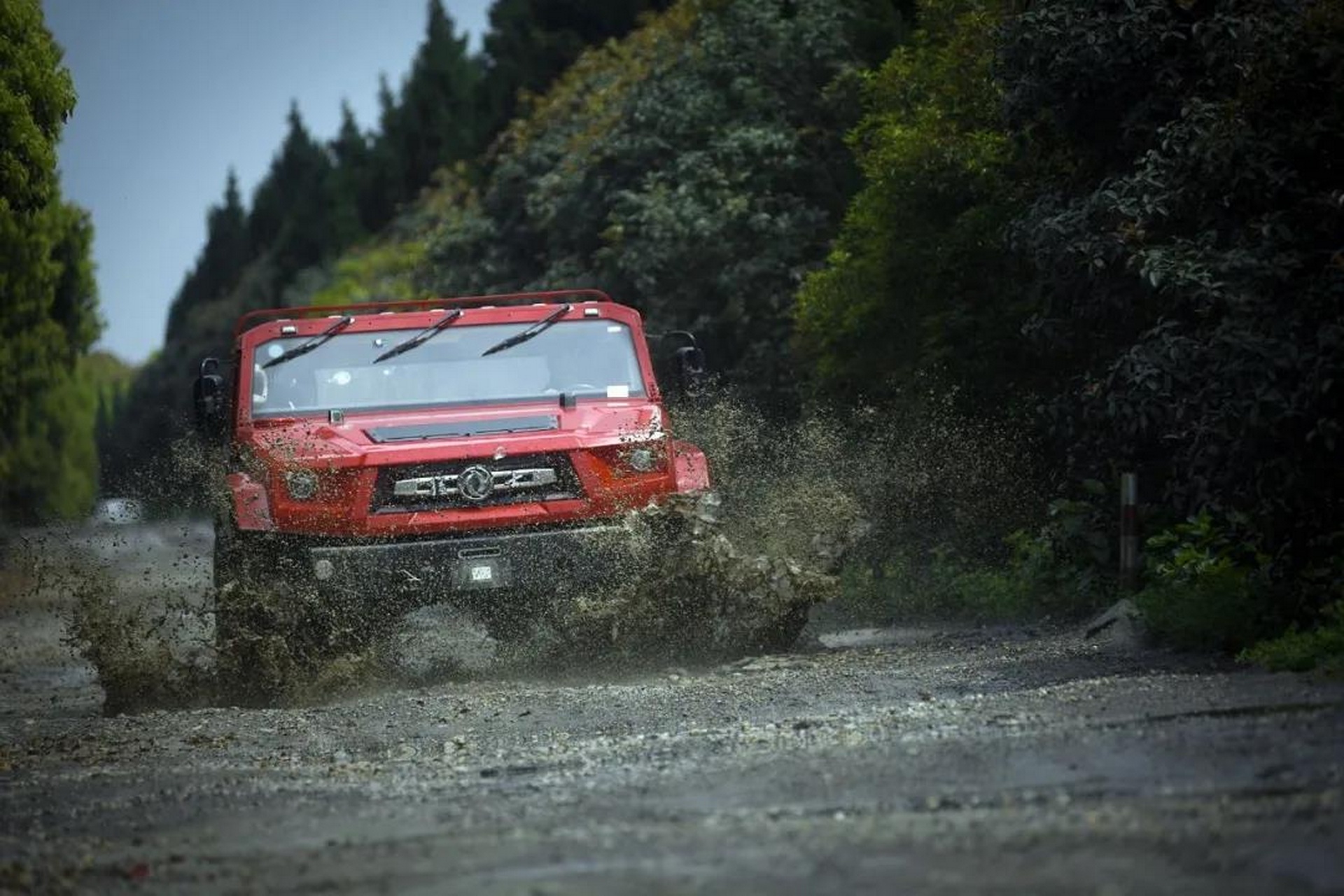 Dongfeng Warrior M50 Is A Civilian Pickup Version Of China’s Reverse Engineered Hummer H1