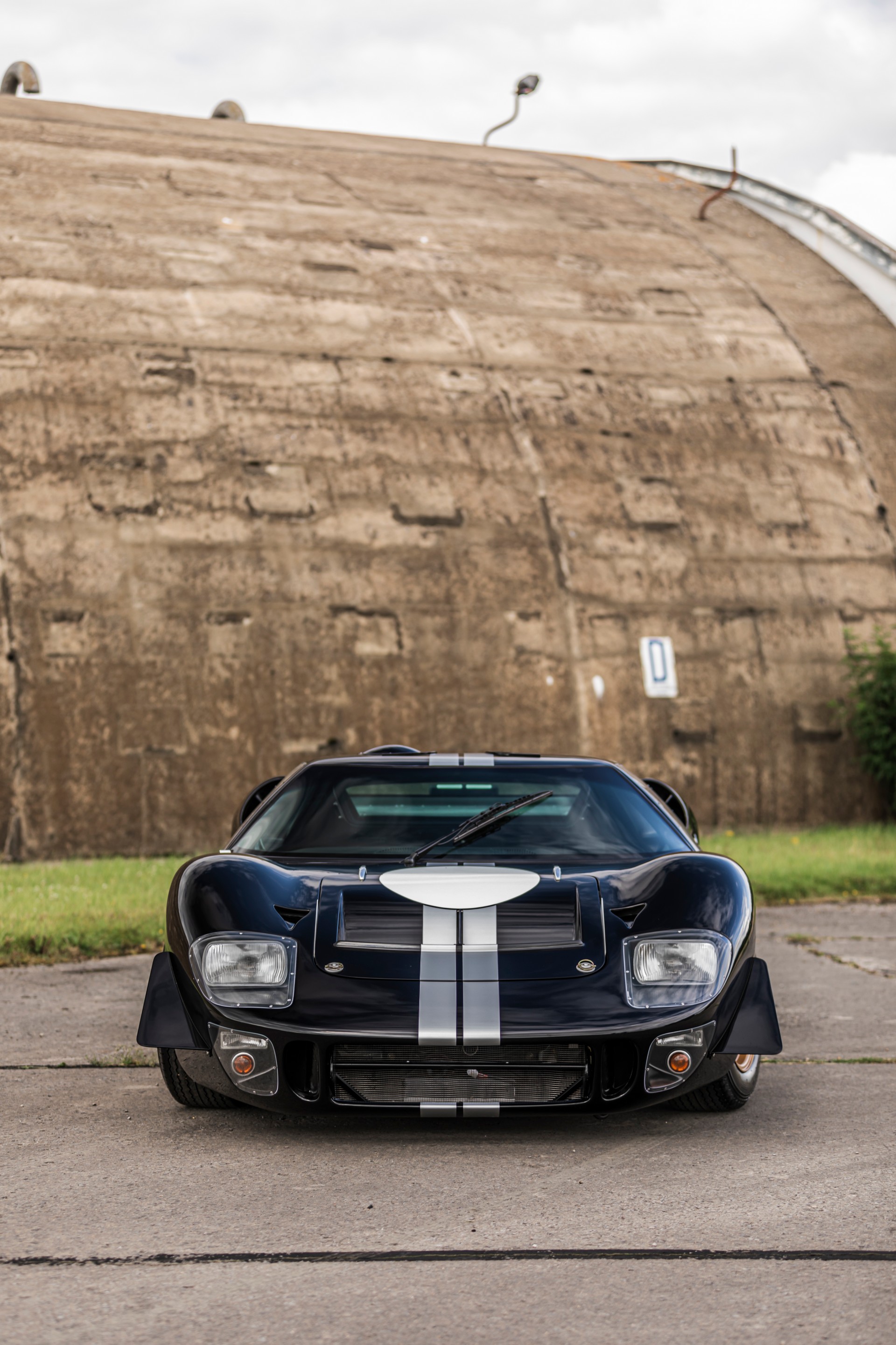 Everrati And Superformance Team Up For An Electric GT40