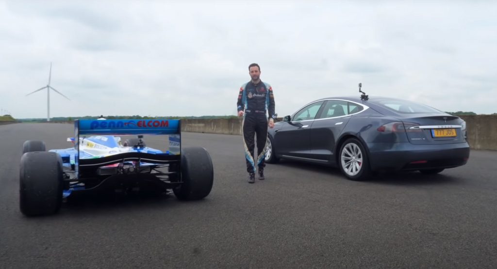  Can A Tesla Model S Out-Accelerate An Old V10-Powered F1 Car?