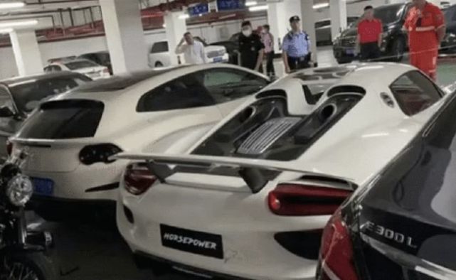 Wife Quarrels With Husband, Rams BMW Into Ferrari GTC4Lusso, Porsche 918 And Mercedes