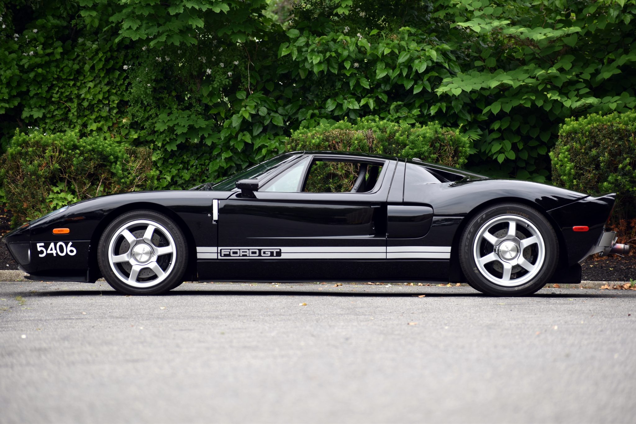 Someone Was Ready To Pay $500,000 For A 2004 Ford GT Confirmation Prototype With A 5 MPH Top Speed
