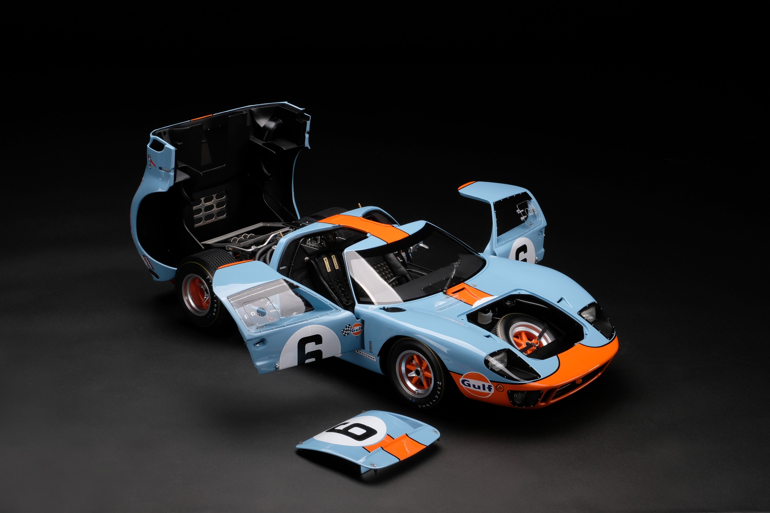 Amalgam Has Created A Stunning 1:8 Ford GT40 Scale Model | Carscoops