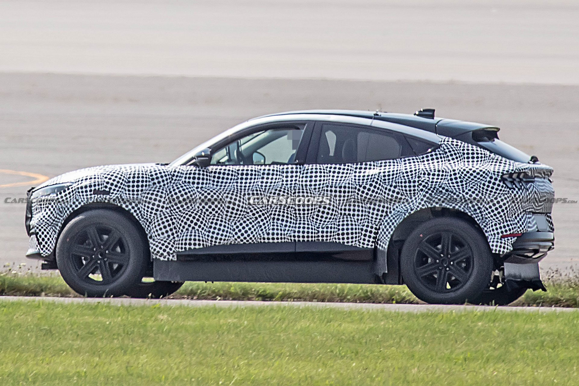 Mysterious Ford Mustang Mach-E Mule Spied, Might Be An Electric Lincoln