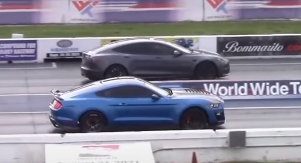  1,100 HP Ford Mustang Shelby GT500 Shows Tesla Model S Plaid It’s Not Invincible