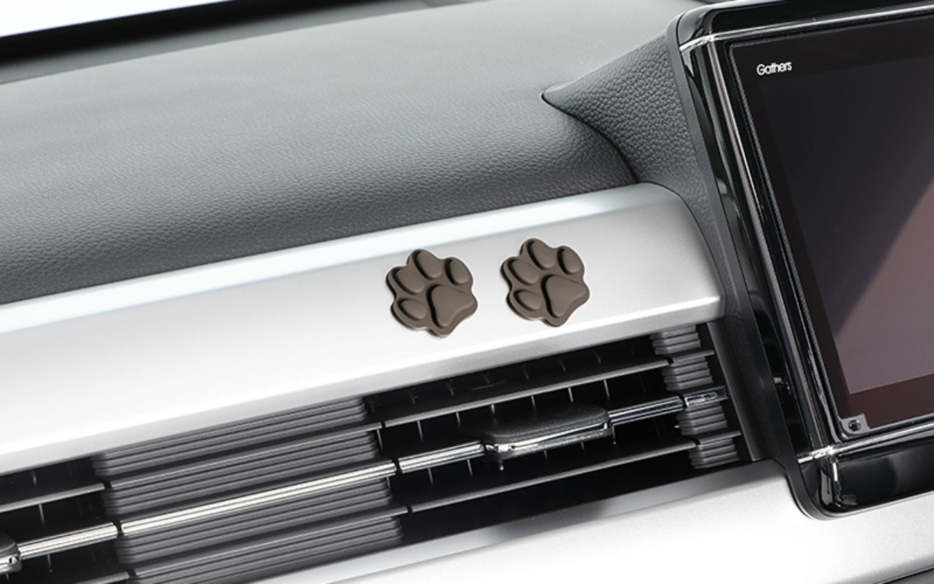 Honda Is Offering Paw-Decorated Accessories For Dog People’s Cars In Japan