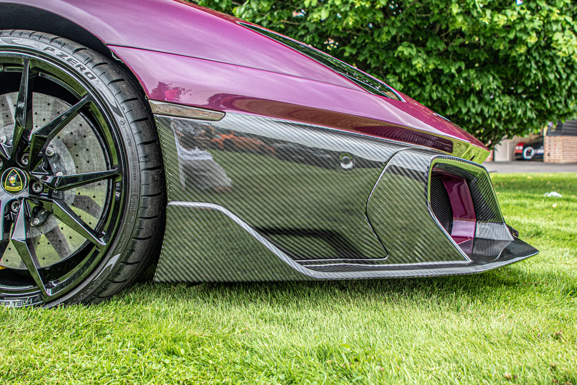 Huber Automotive Crafts Carbon Fiber Kit For The Lamborghini Aventador