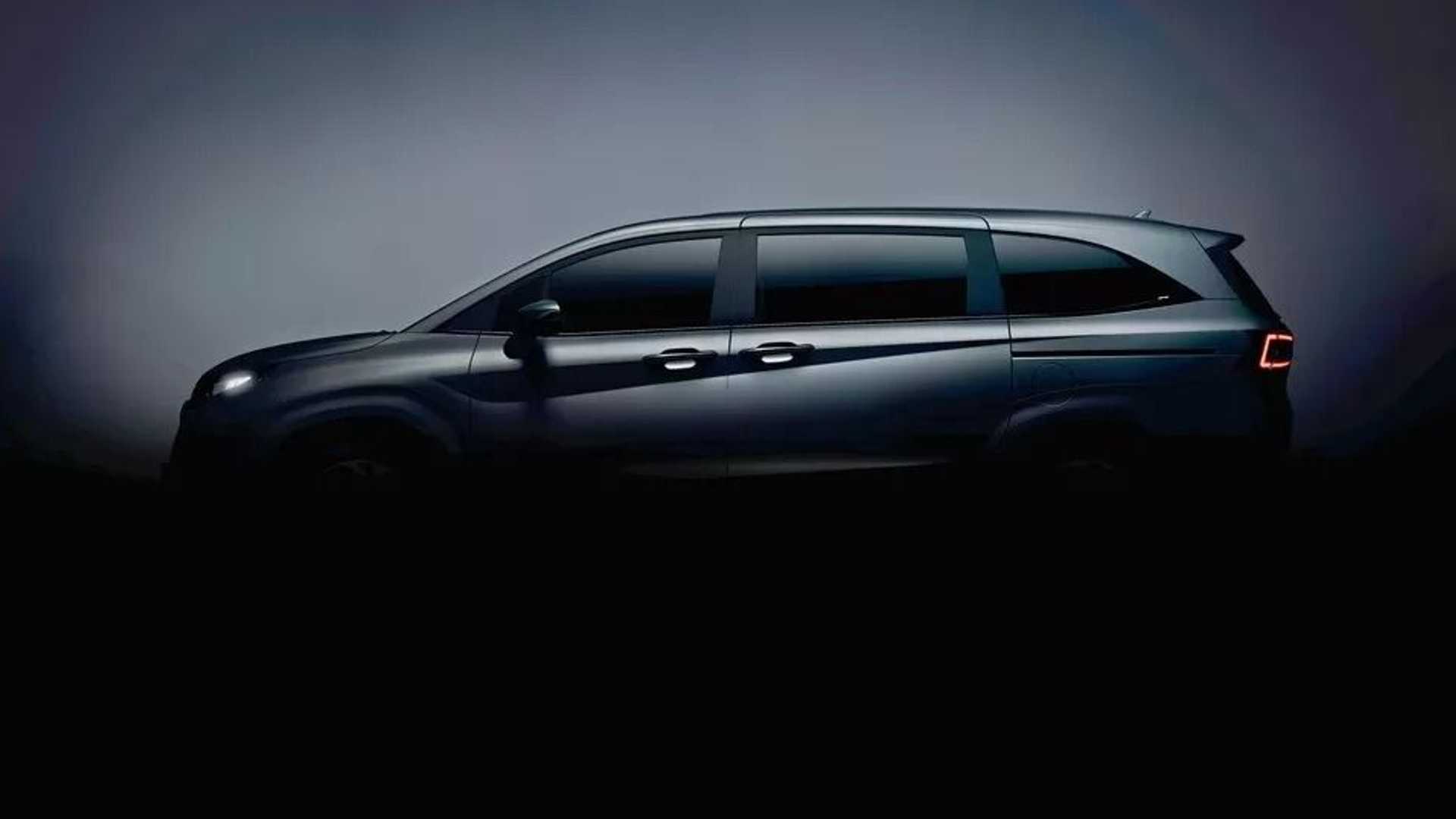 Hyundai Teases 2022 Custo Minivan, Even Though We’ve Already Seen It