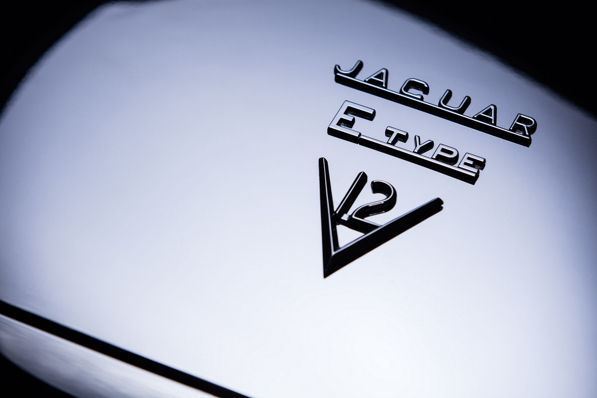 New Jaguar E-Type Restomod “Unleashed” With 400-HP 6.1-Liter V12