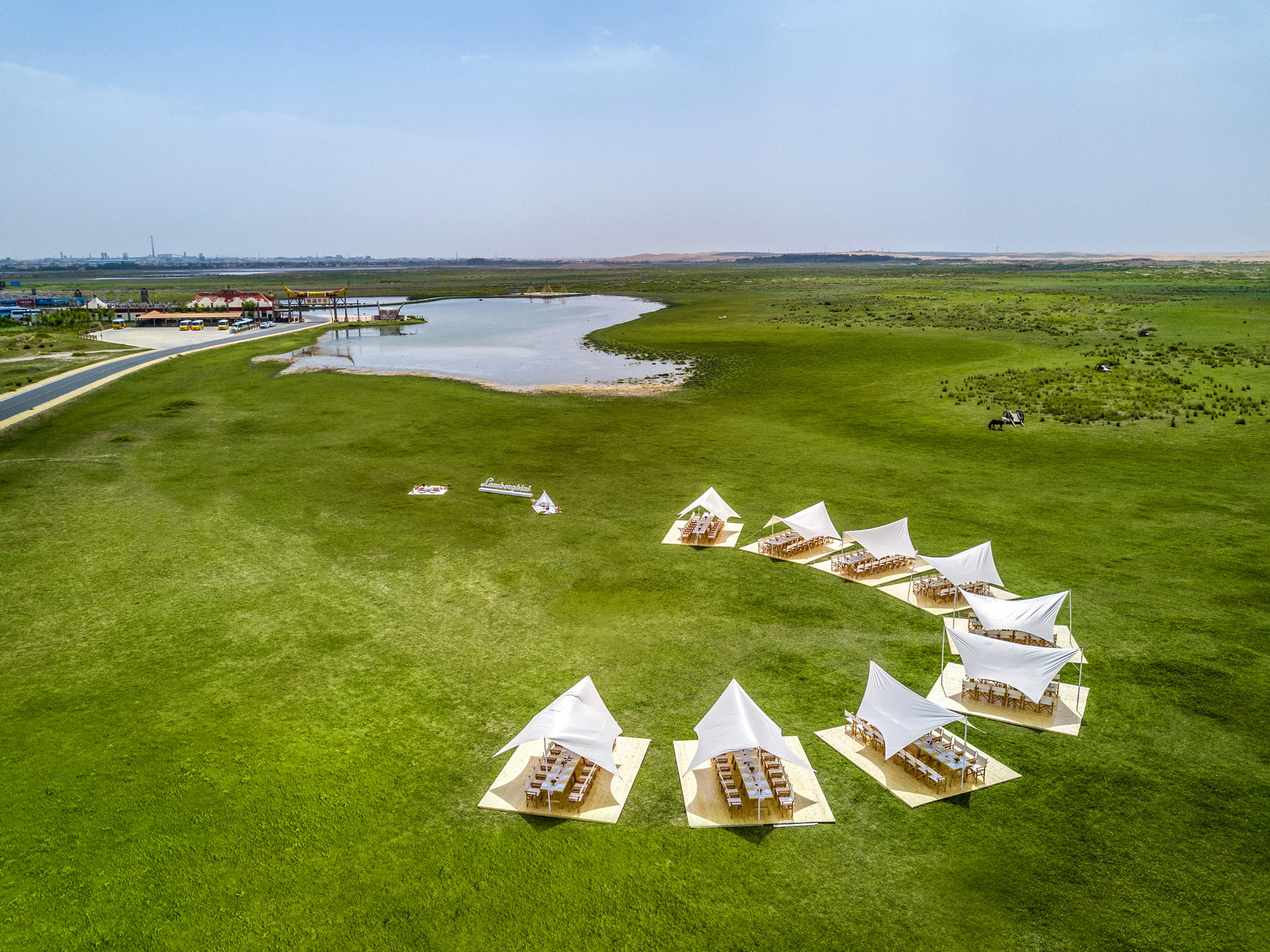 Lamborghini’s Esperienza Giro Takes Chinese Owners On Five-Day Roadtrip