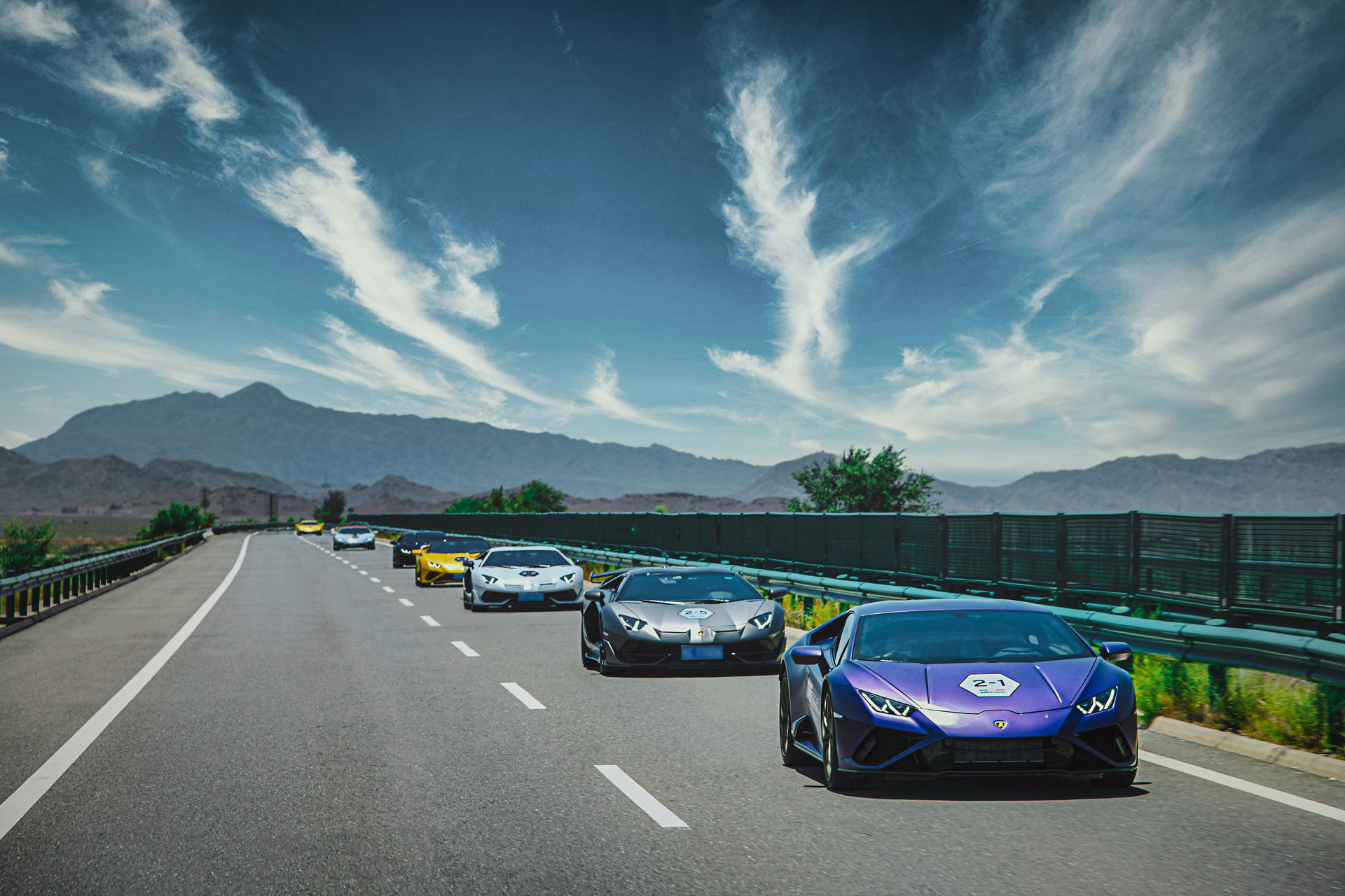 Lamborghini’s Esperienza Giro Takes Chinese Owners On Five-Day Roadtrip