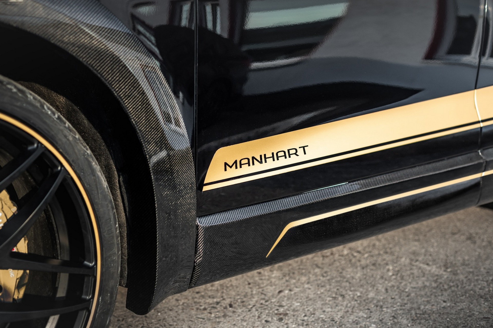 Manhart’s RQ 900 Gives Audi RS Q8 Bespoke Looks And 905-HP For $80,000
