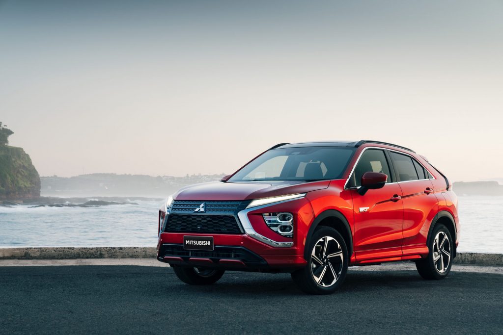 2022 Mitsubishi Eclipse Cross Plug In Hybrid Launched In Three Flavors Down Under Carscoops