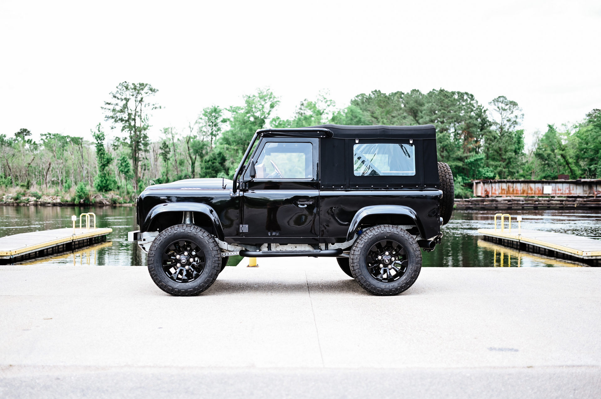 Osprey’s Two-Door 1997 Land Rover Defender LS3 V8 Is Just About Perfect For Restomod Lovers