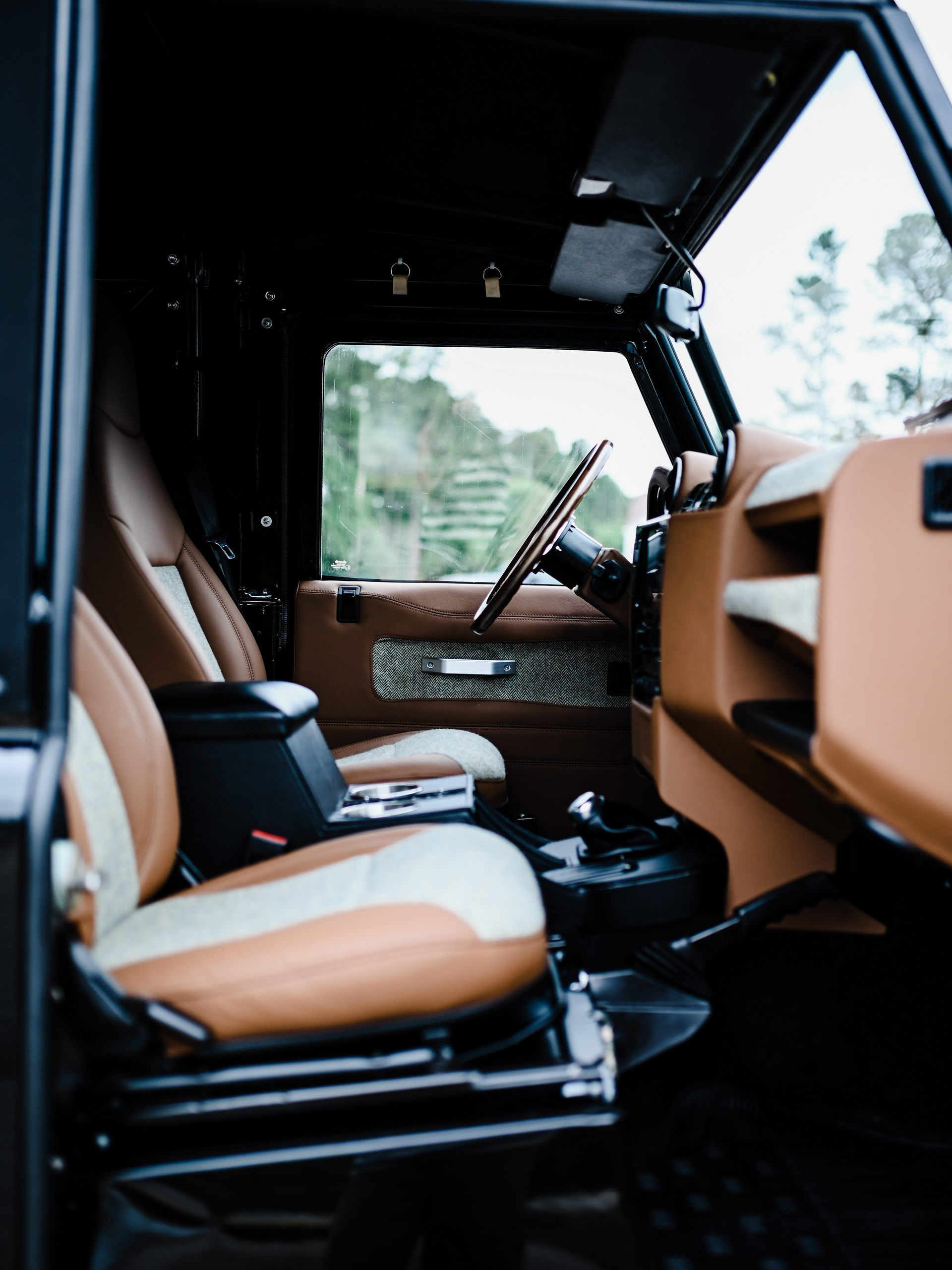 Osprey’s Two-Door 1997 Land Rover Defender LS3 V8 Is Just About Perfect For Restomod Lovers