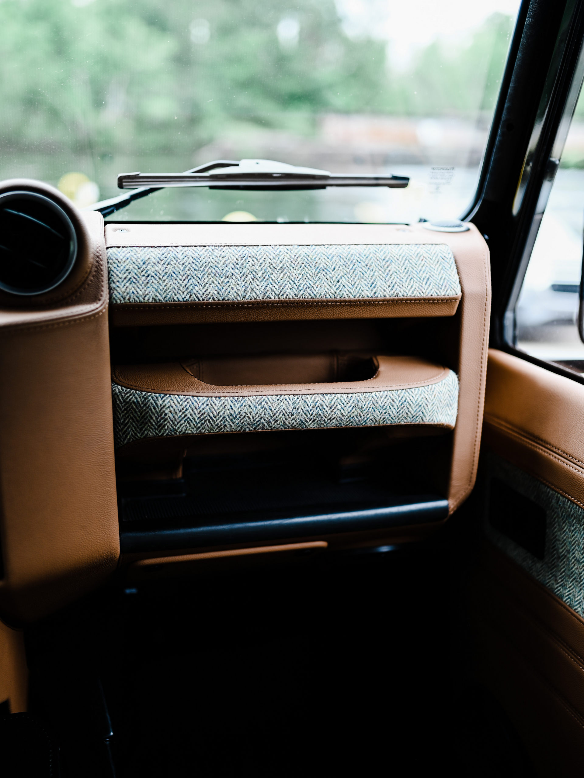 Osprey’s Two-Door 1997 Land Rover Defender LS3 V8 Is Just About Perfect For Restomod Lovers