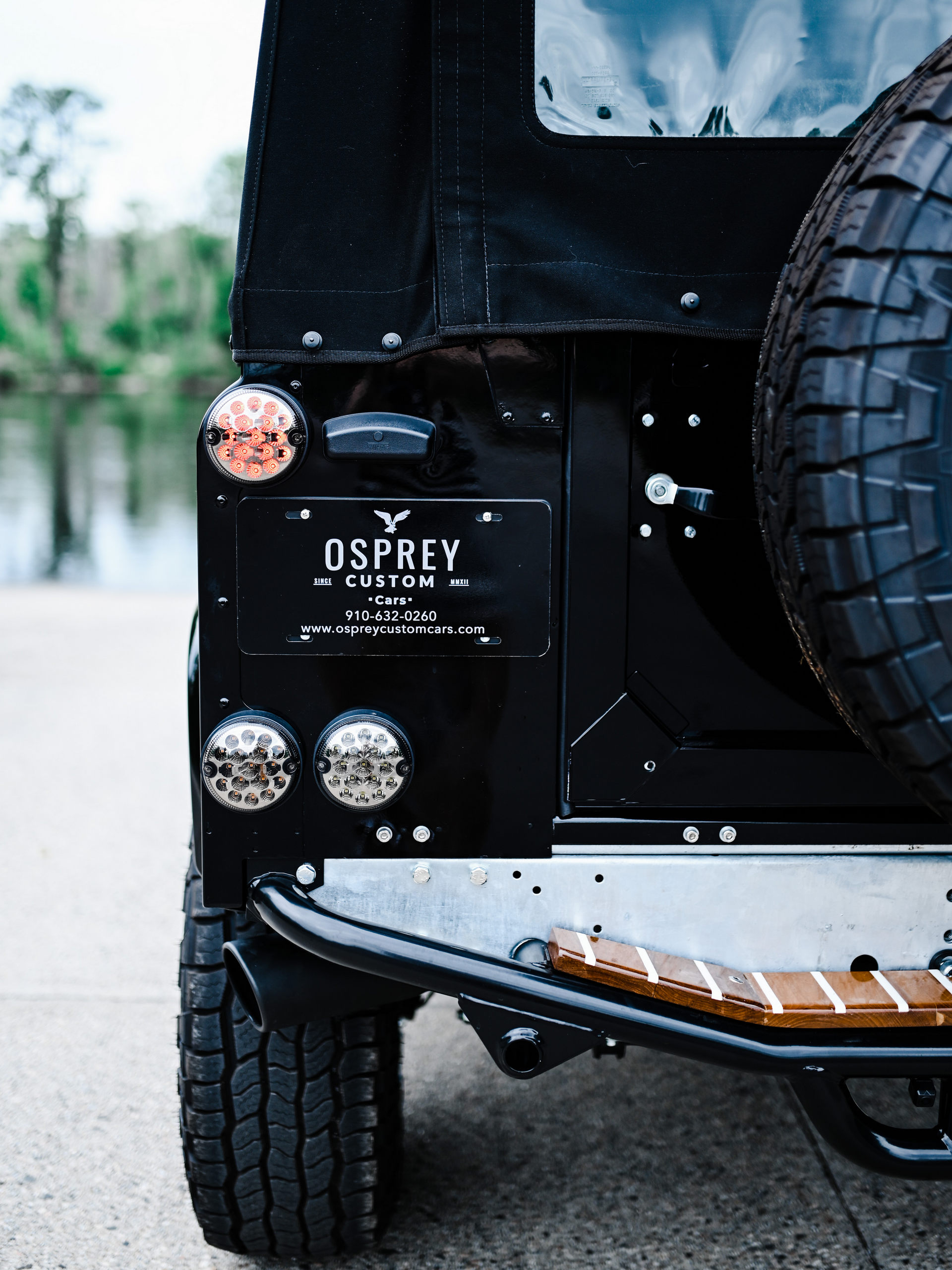 Osprey’s Two-Door 1997 Land Rover Defender LS3 V8 Is Just About Perfect For Restomod Lovers