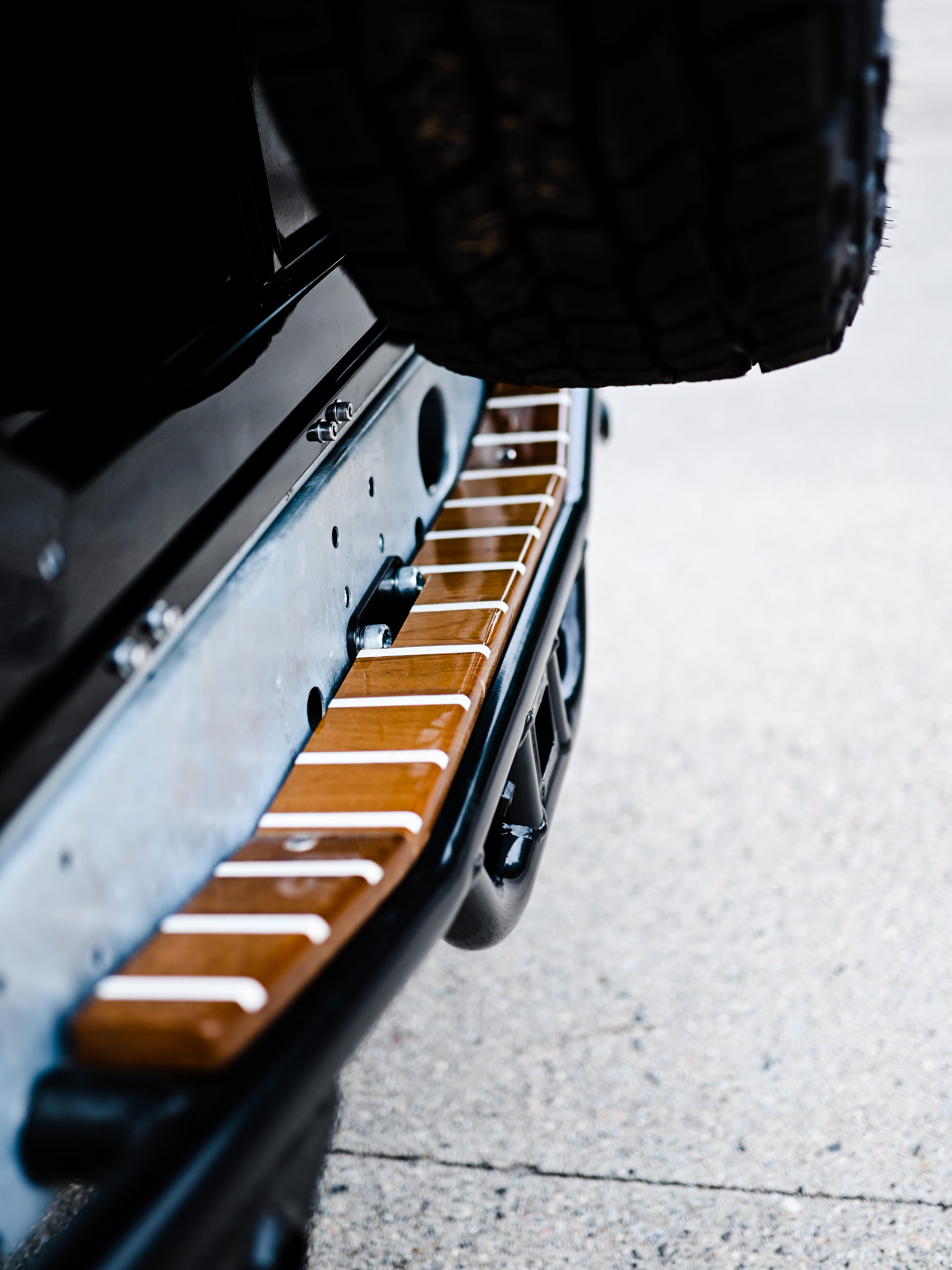 Osprey’s Two-Door 1997 Land Rover Defender LS3 V8 Is Just About Perfect For Restomod Lovers