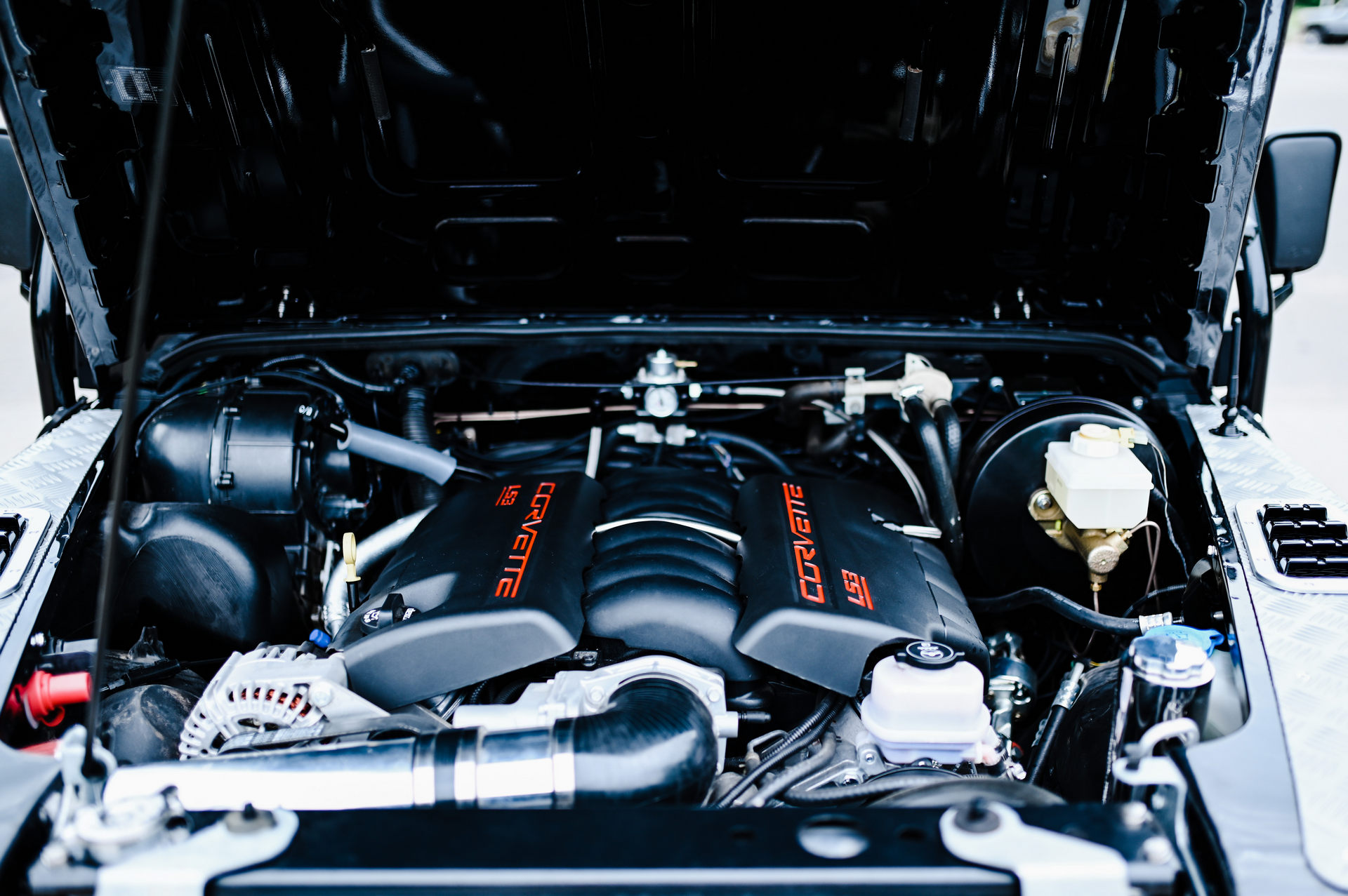 Osprey’s Two-Door 1997 Land Rover Defender LS3 V8 Is Just About Perfect For Restomod Lovers