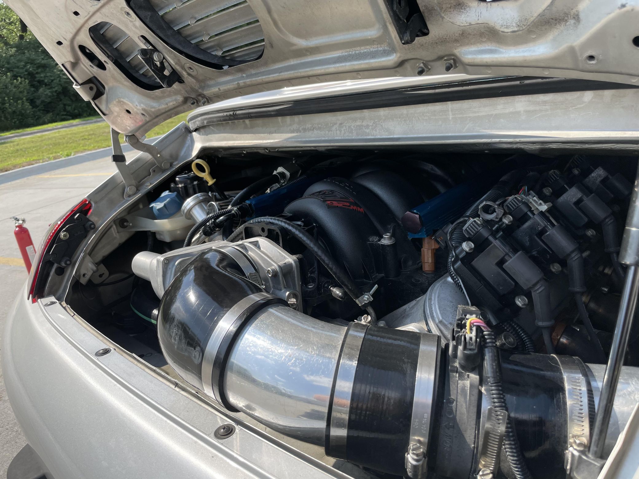 There’s ‘No Flat 6 ‘In This Wild 2000 Porsche 911 Carrera