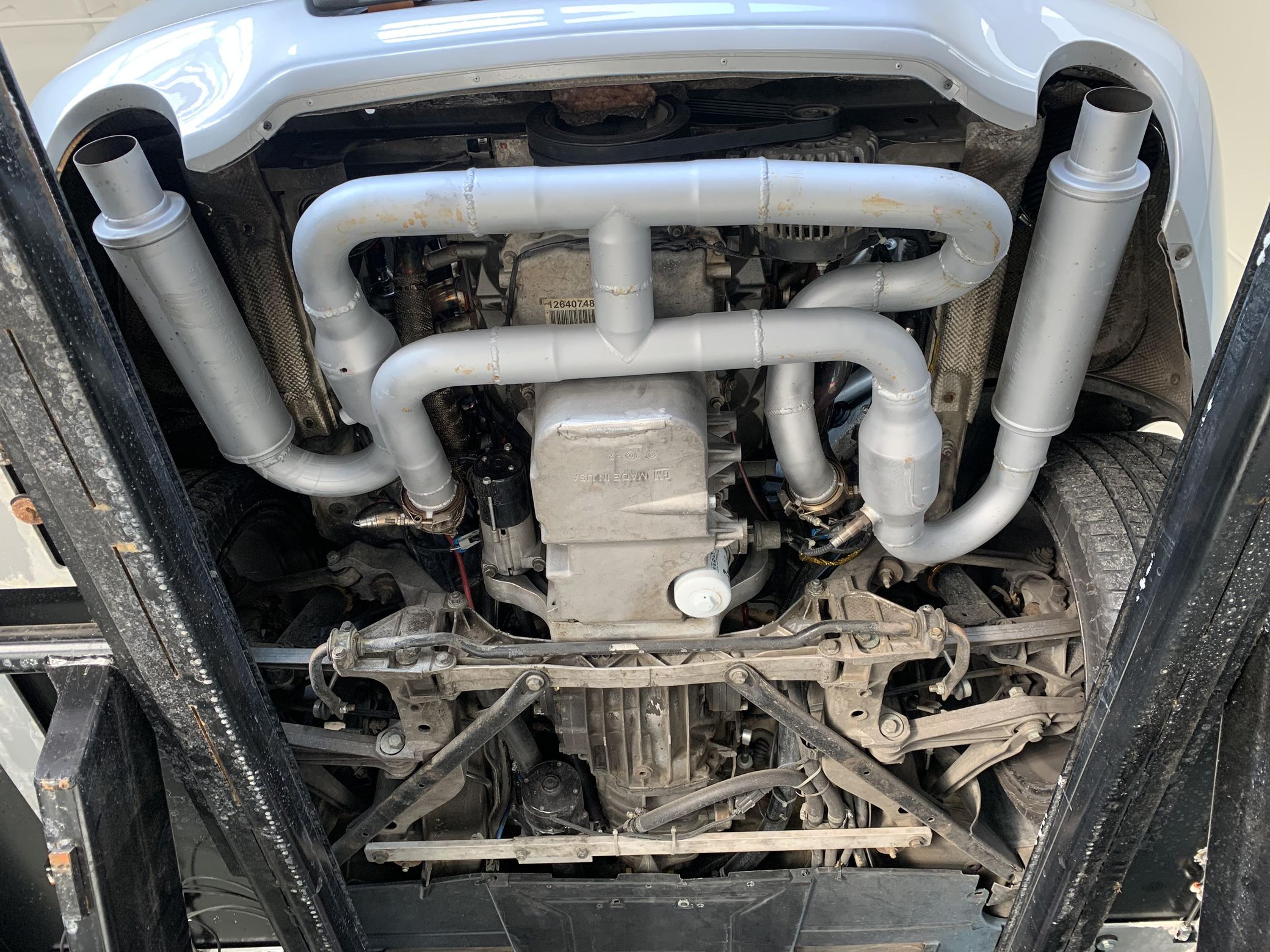 There’s ‘No Flat 6 ‘In This Wild 2000 Porsche 911 Carrera