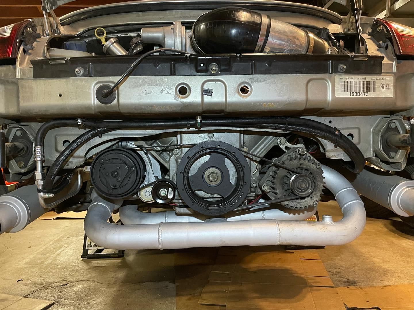 There’s ‘No Flat 6 ‘In This Wild 2000 Porsche 911 Carrera