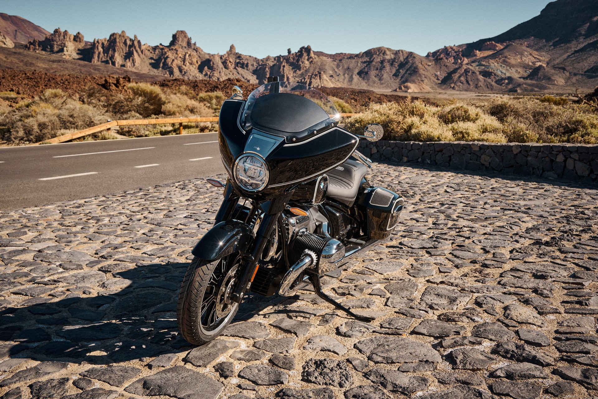 BMW Motorrad Introduces New R 18 B And R 18 Transcontinental