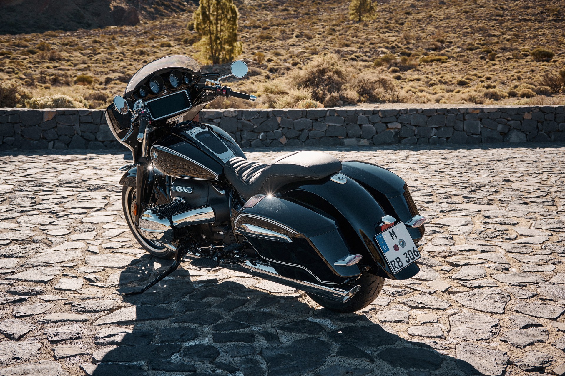 BMW Motorrad Introduces New R 18 B And R 18 Transcontinental