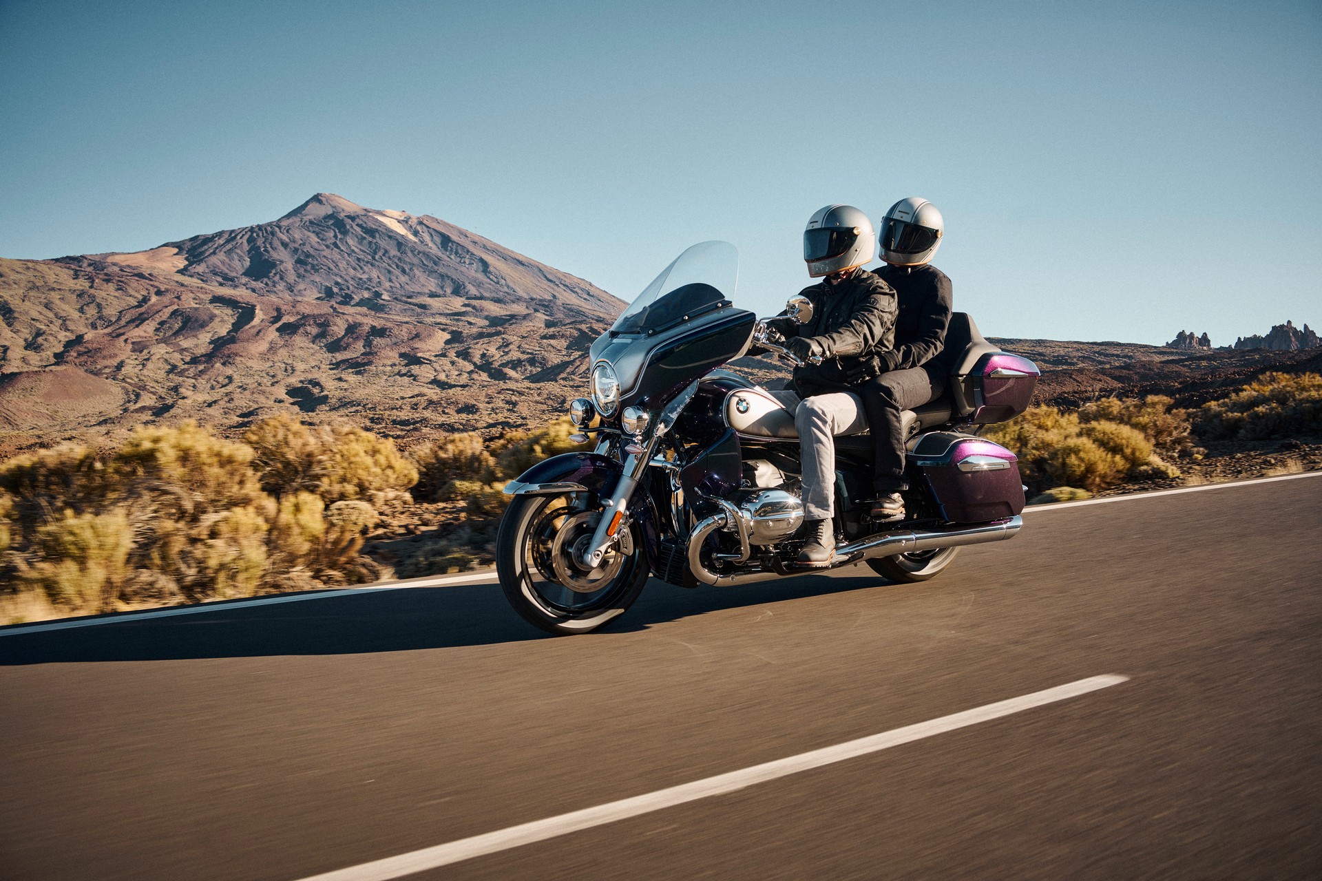 BMW Motorrad Introduces New R 18 B And R 18 Transcontinental