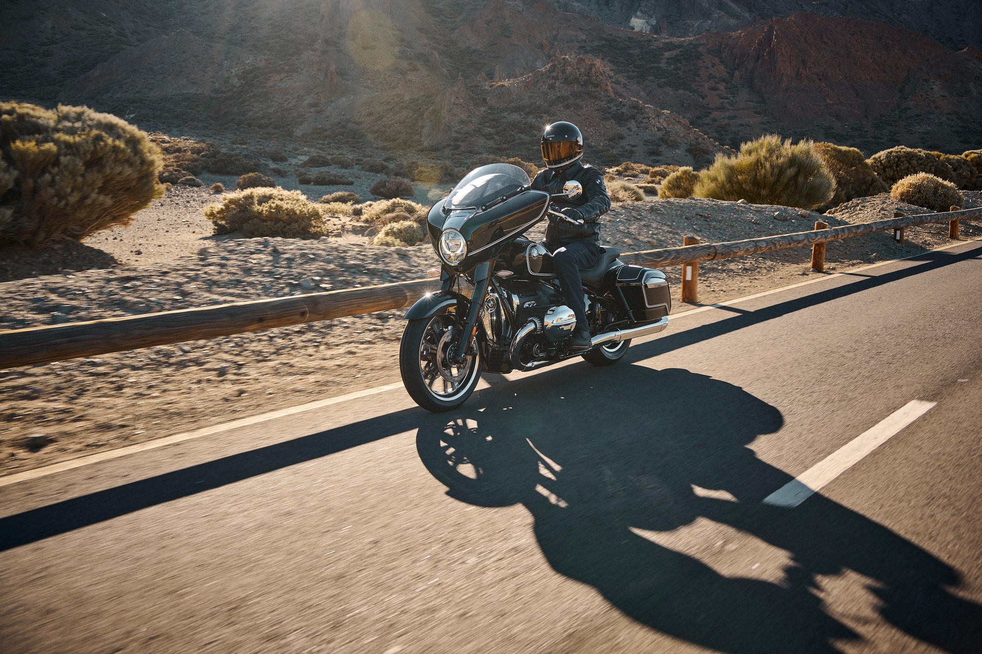 BMW Motorrad Introduces New R 18 B And R 18 Transcontinental